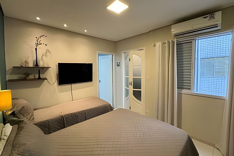 Moderno Apto no Gonzaga a UMA quadra da Praia