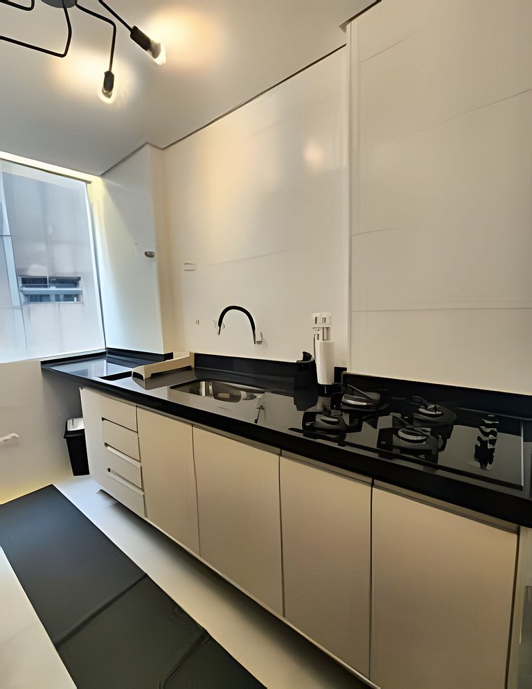 Belo Apto no Gonzaga - uma quadra da praia