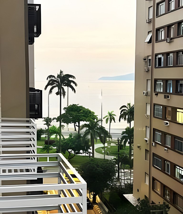 Lindo Apto Beira Mar – Ponta da Praia – Santos