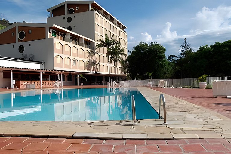 Confortável Flat Cavalinho Branco com lazer em Águas Lindóia