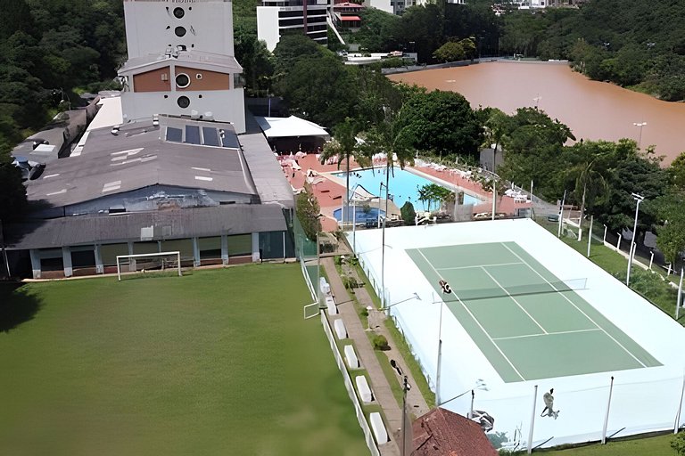 Confortável Flat Cavalinho Branco com lazer em Águas Lindóia