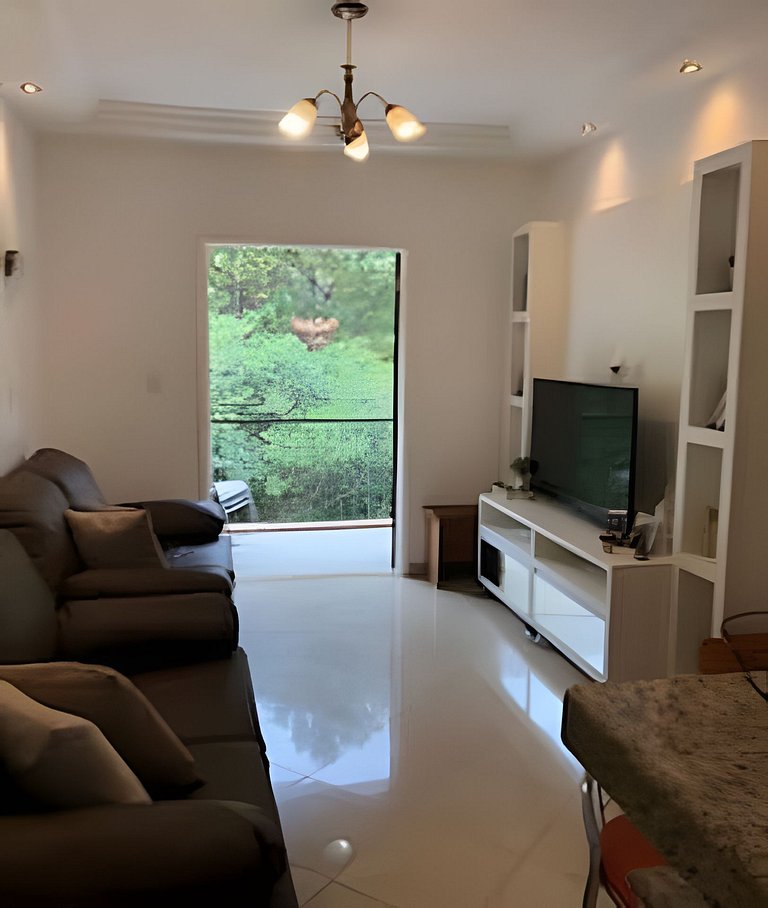 Flat Cavalinho Branco com varanda e lazer – Águas de Lindóia