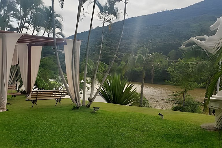 Flat Cavalinho Branco com varanda e lazer – Águas de Lindóia