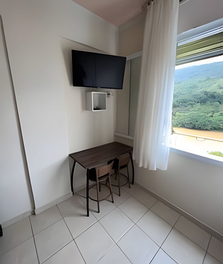 Flat Cavalinho Branco com vista para lago – Águas de Lindóia