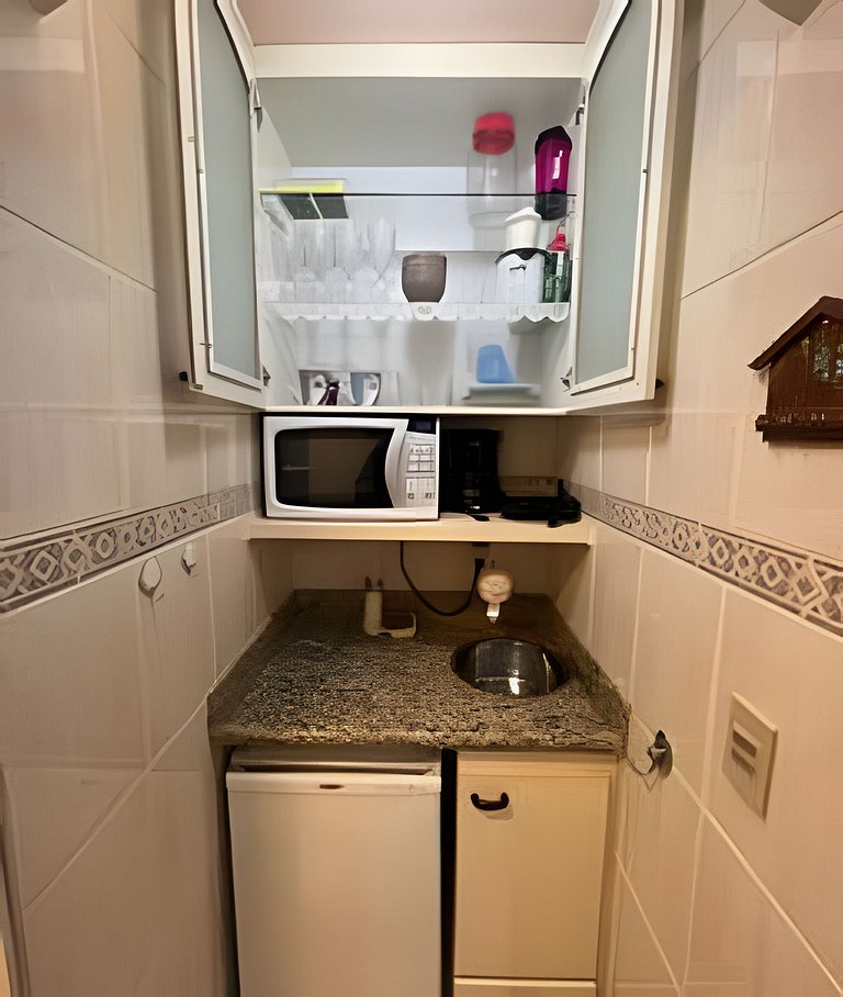 Flat Cavalinho Branco com vista para lago – Águas de Lindóia