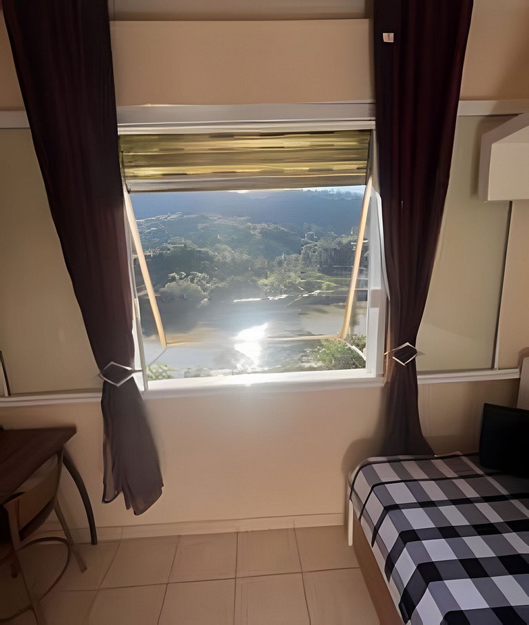 Flat Cavalinho Branco com vista para lago – Águas de Lindóia