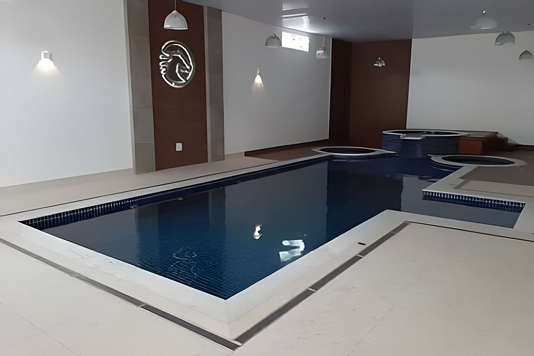 Flat Cavalinho Branco com vista para lago – Águas de Lindóia