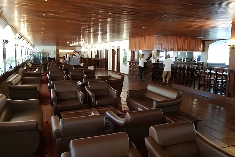 Flat Cavalinho Branco com vista para lago – Águas de Lindóia