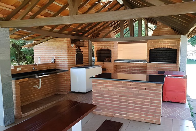 Flat Cavalinho Branco com vista para lago – Águas de Lindóia