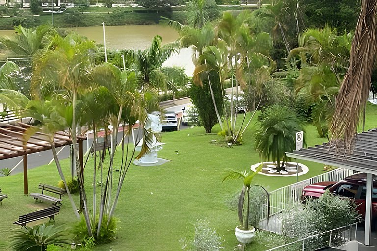 BELO Flat Cavalinho Branco com lazer em Águas de Lindóia