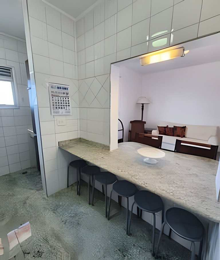 Apto Pé na Areia com Piscina – Centro Itanhaém