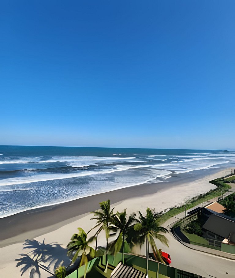 Apto Pé na Areia com Piscina – Centro Itanhaém