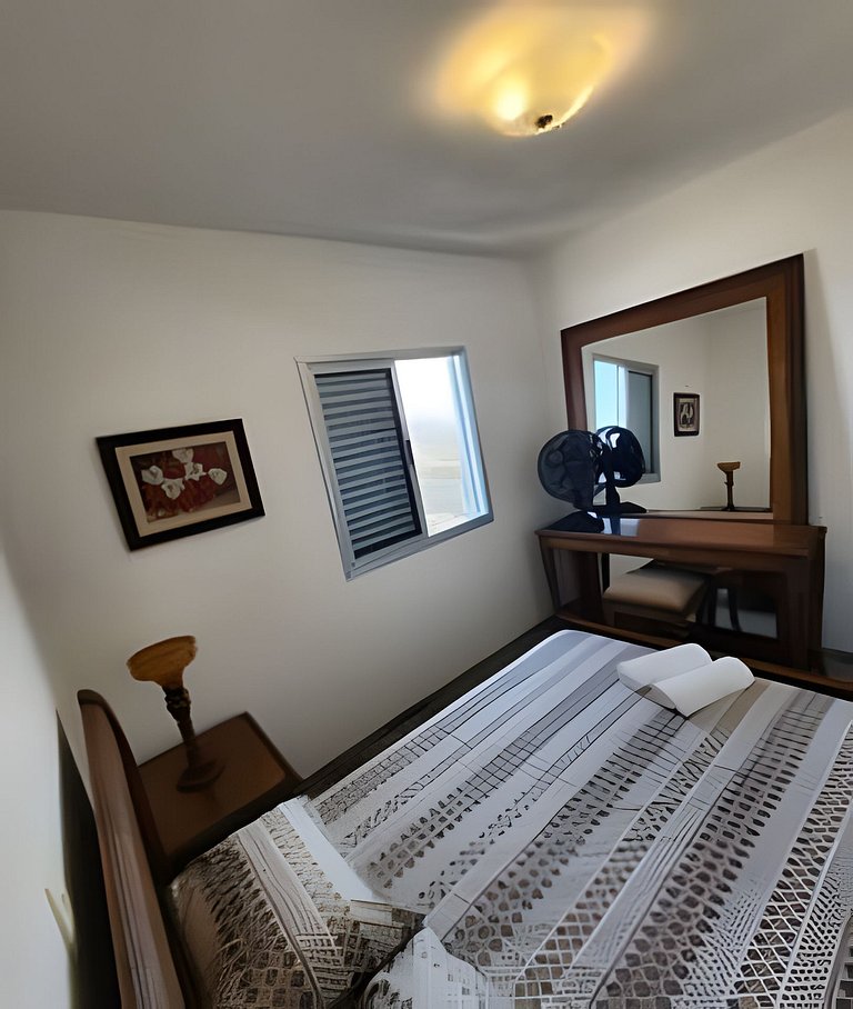 Apto Pé na Areia com Piscina – Centro Itanhaém