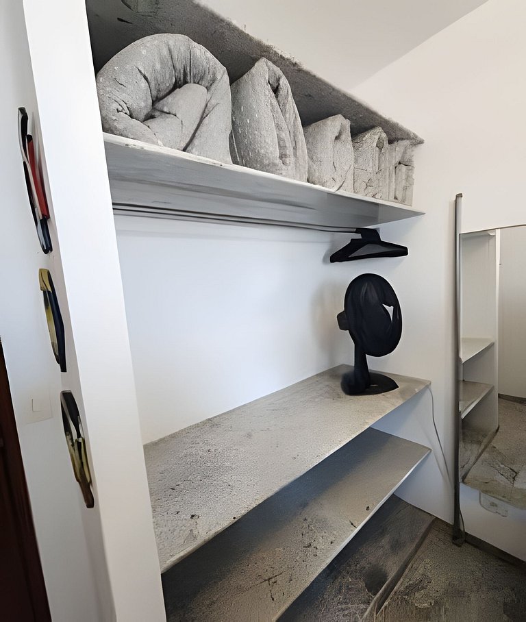 Apto Pé na Areia com Piscina – Centro Itanhaém