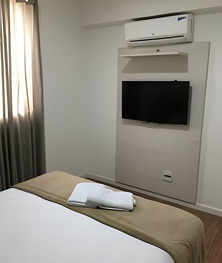 Apto na quadra da praia – Ponta da Praia – Santos