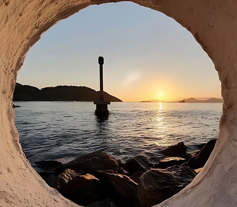 Apto na quadra da praia – Ponta da Praia – Santos