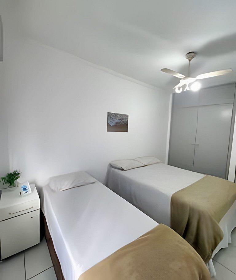 Apto a metros da praia – Boqueirão – Santos