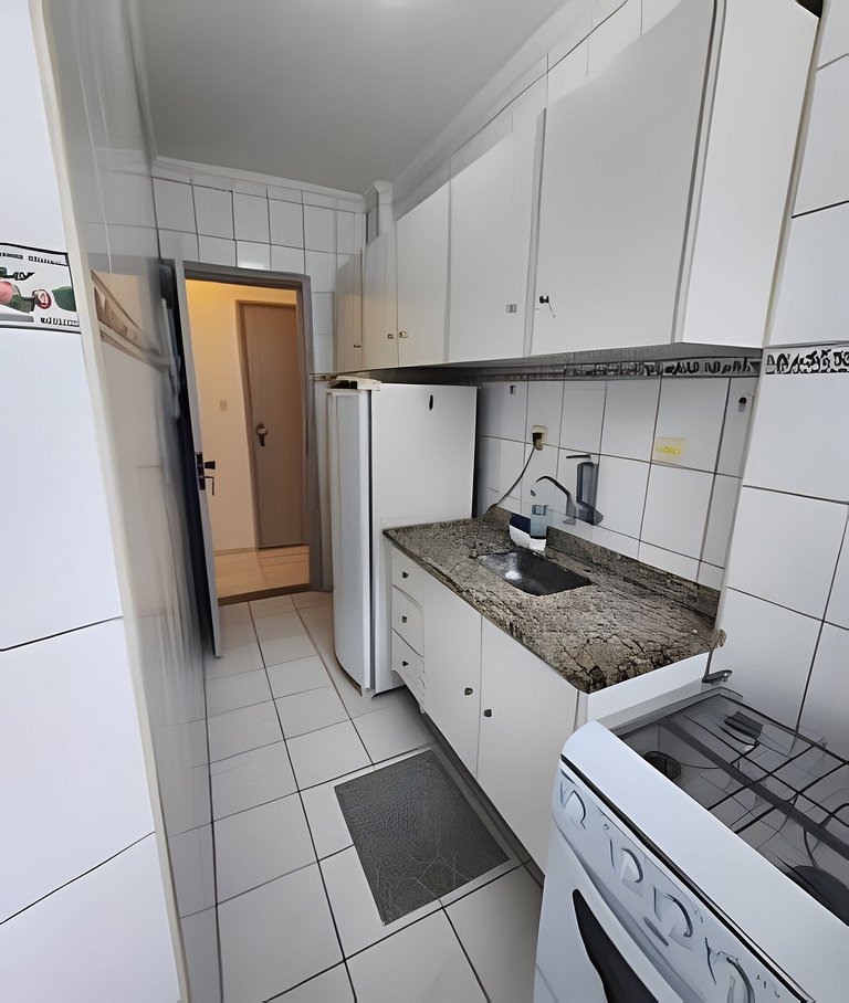 Apto a metros da praia – Boqueirão – Santos