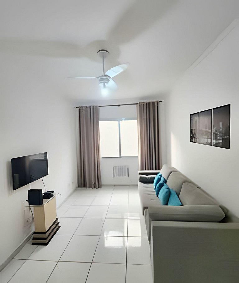 Apto a metros da praia – Boqueirão – Santos